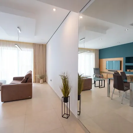 Stunning Seafront Flat In Sliema Apartment Exterior photo