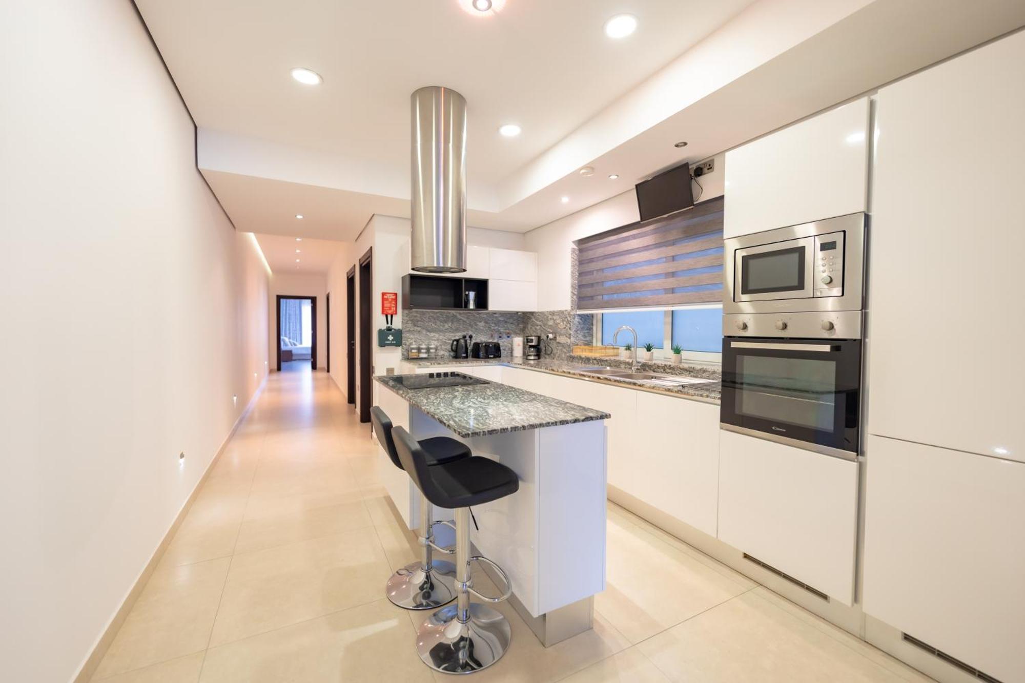 Appartement Stunning Seafront Flat In